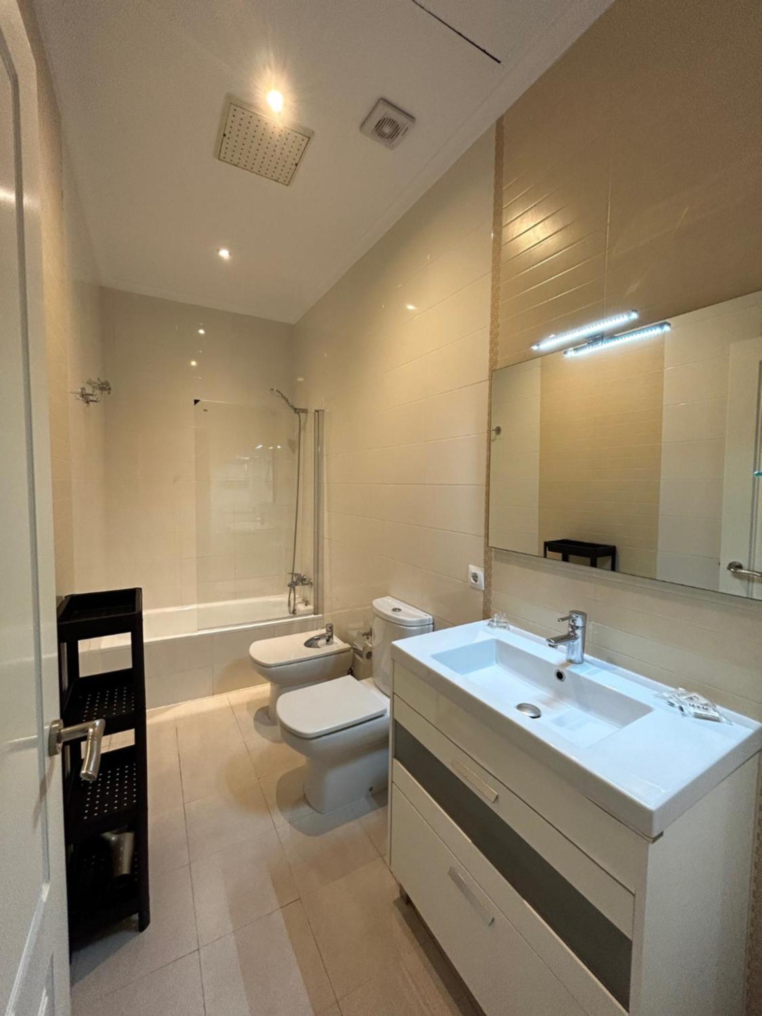Olavide Premium Apartments Севиля Екстериор снимка